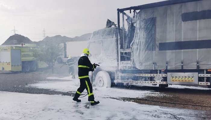 Truck catches fire in Al-Buraimi, doused