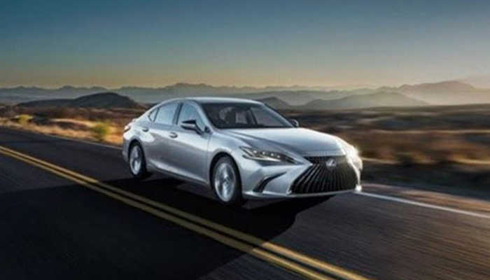 Lexus introduces the new and refined 'Made In India' Es sedan