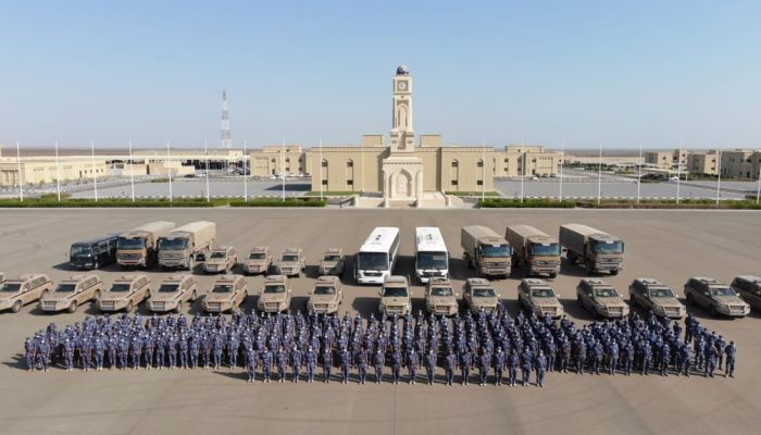 شرطة عمان السلطانية ترسل قوة بشرية لرفد قطاع الإغاثة والإيواء