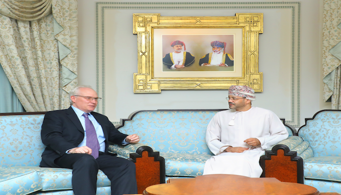 Oman's Foreign Minister meets US Special Envoy to Yemen