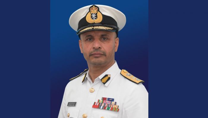 قائد البحرية السُّلطانية العُمانية يعود إلى البلاد
