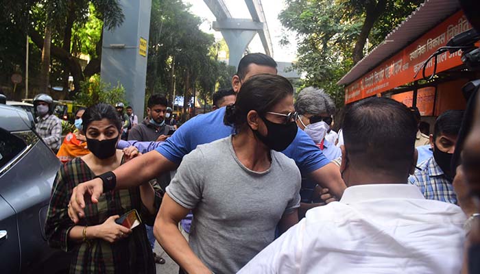 Cruise Drugs case: Shah Rukh Khan meets son Aryan Khan in Arthur Road Jail