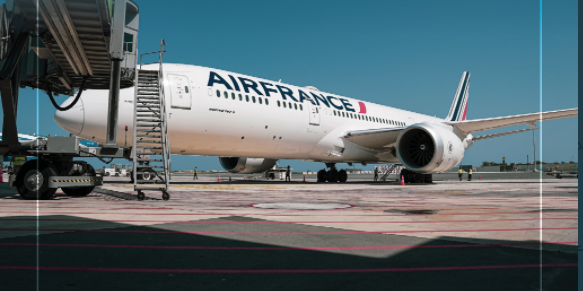 مطار مسقط الدولي يستقبل أولى رحلات الخطوط الجوية الفرنسية