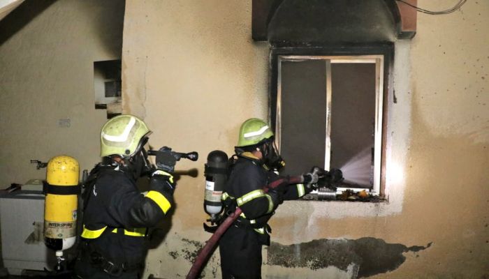 الدفاع المدني يتعامل مع حريق في صحار