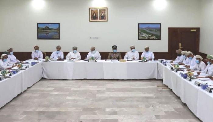 محافظ الداخلية يترأس اجتماع المجلس البلدي بالمحافظة