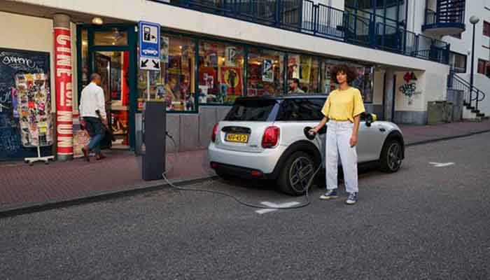 Pre-Booking is open for the first all-electric MINI in India