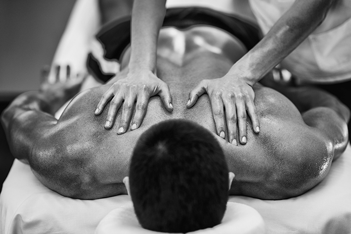 Deep tissue massage: Everything you need to know