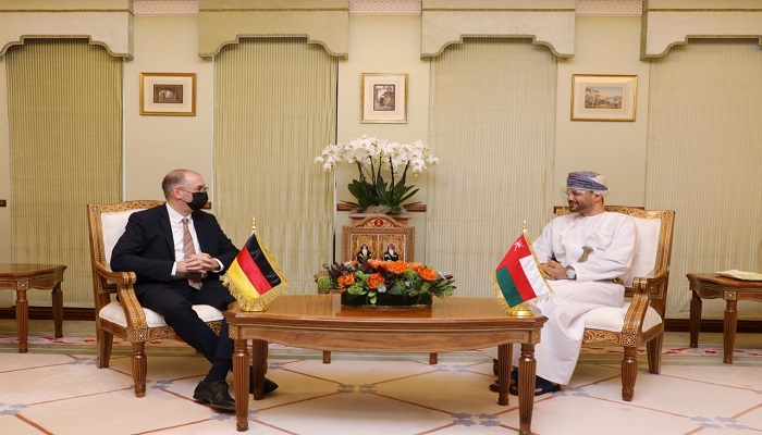 Oman's foreign minister meets German official