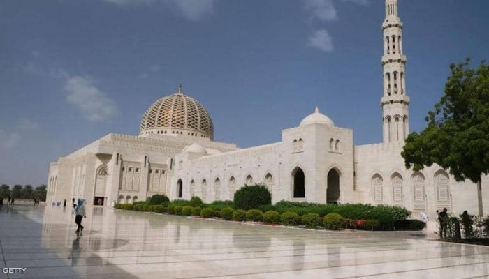 الأوقاف تؤكد على ضرورة الالتزام بالإجراءات الاحترازية في المساجد