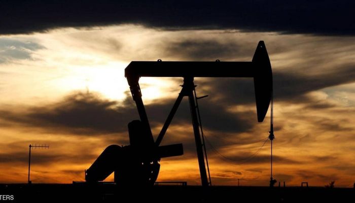 انخفاض أسعار النفط  العالمية