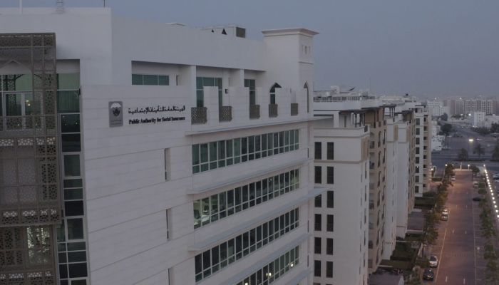 على من ينطبق نظام مد الحماية التأمينية ؟