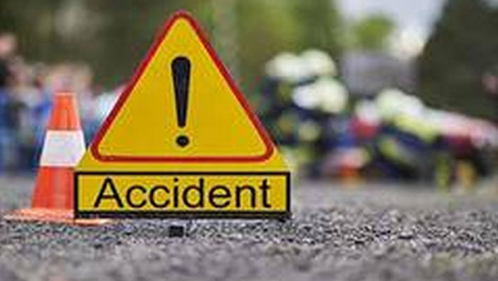 Six killed, 10 injured in road mishap in Pakistan