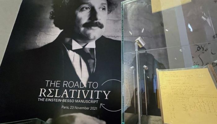 مخطوطة لآينشتاين تُباع بـ 13 مليون دولار