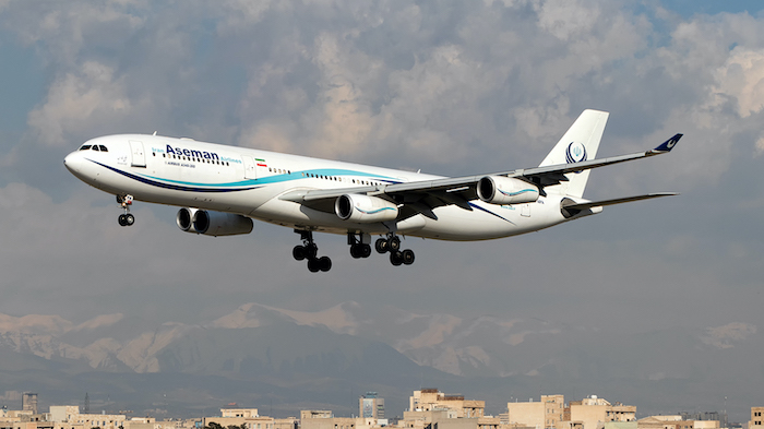Plane headed for Muscat makes emergency landing