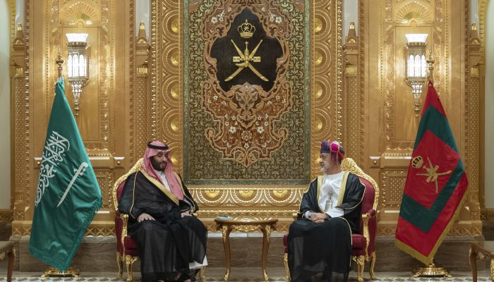 جلالة السلطان يقيم مأدبة غداء رسمية تكريمًا لولي العهد السعودي
