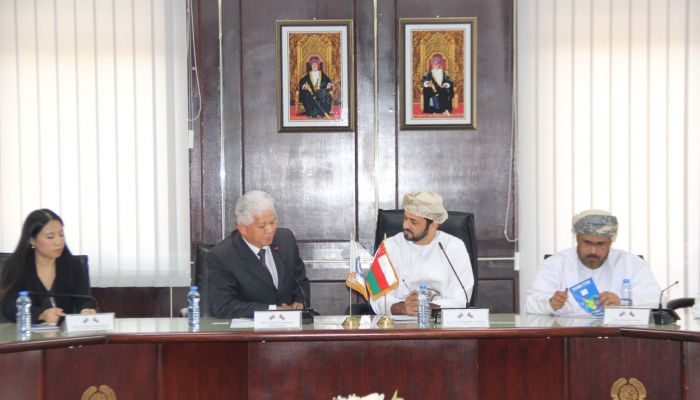 سلطنة عمان وتايلند تبحثان تعزيز التعاون التجاري والاستثماري