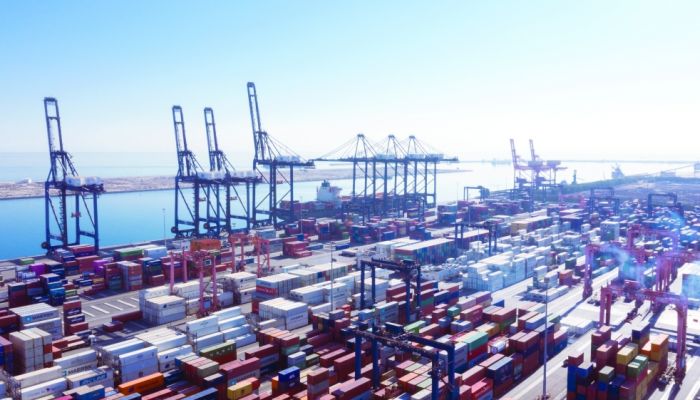 ميناء صحار يشهد نموًا بنسبة 6.1%