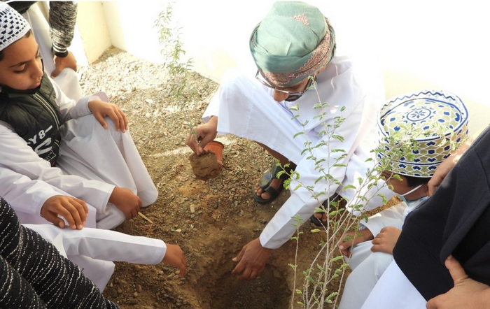 Students help Environment Authority plant saplings in schools