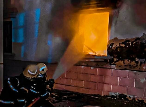 CDAA douses fire at a house in Oman