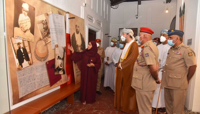 متحف قوات السلطان المسلحة يدشن معرض «سيرة قائد وعهد ماجد»