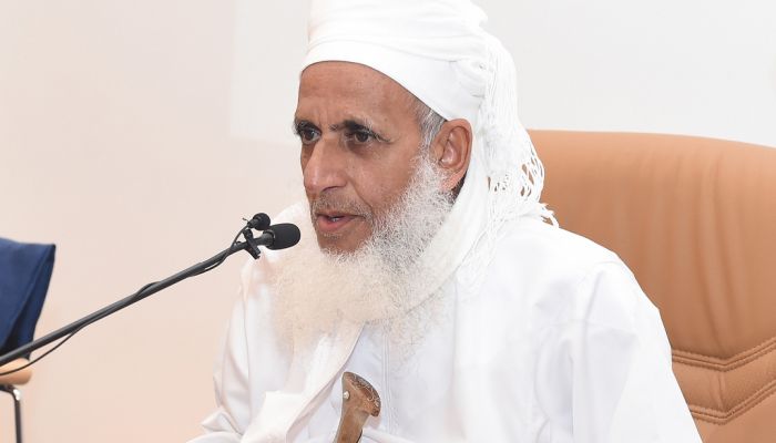 مفتي عام سلطنة عمان يوجه رسالة لأولياء أمور المسلمين