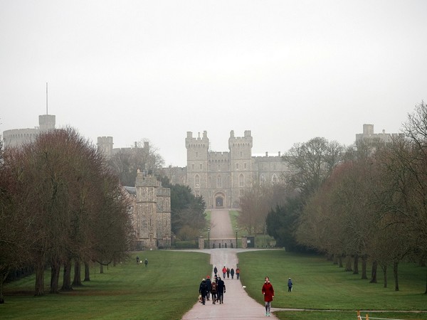 Armed intruder arrested from Windsor Castle grounds as Queen celebrated Christmas