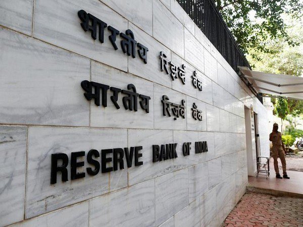 Inflation, Omicron major risks to Indian economy: RBI