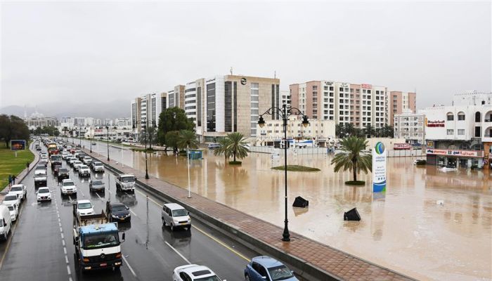 هطول أمطار على عدد من ولايات سلطنة عُمان