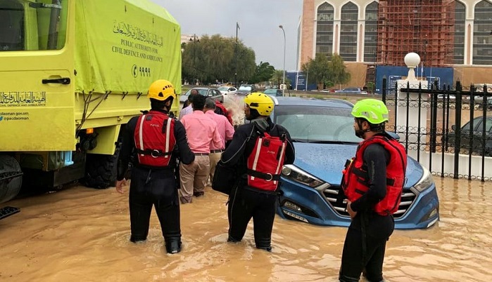 CDAA rescues people amid heavy rains in Oman