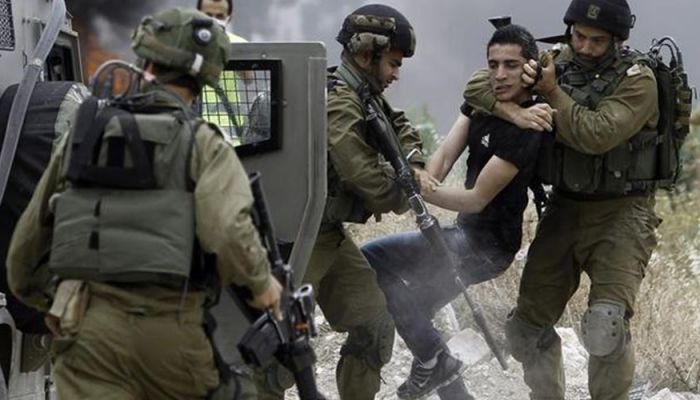 الاحتلال الإسرائيلي يعتقل ويصيب عددًا من الفلسطينيين في الضفة الغربية