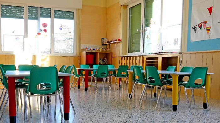 Classes 1-4 in Oman to go back to online learing for four weeks