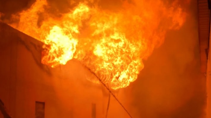 Firefighters battle blaze at furniture warehouse in Oman