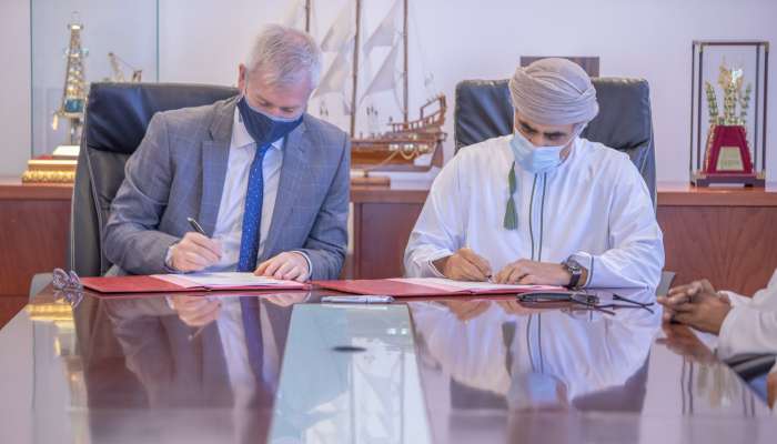 Agreement signed to develop renewable energy in Oman