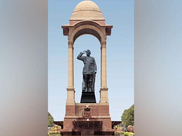 Statue of Netaji Subhas Chandra Bose to be installed at India Gate: PM Modi