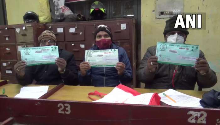 Postmen deliver medical kits to COVID patients under home isolation in Bihar's Gaya