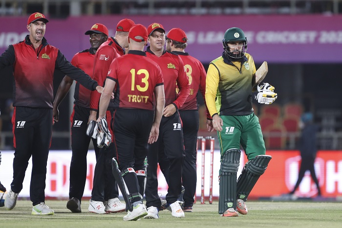 Asia Lions coast to a six-wicket victory over World Giants