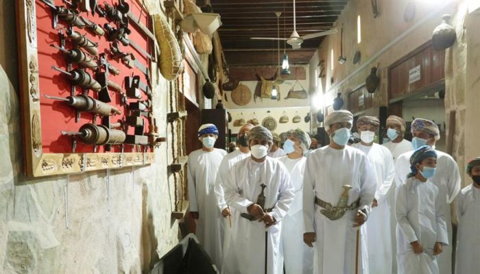 افتتاح متحف «أمجاد عمان» بمركز البلدية الترفيهي بصحار