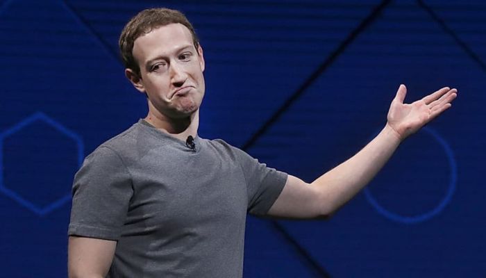 سهم فيسبوك ينخفض انخفاضًا تاريخيًا