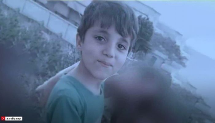 بالتفاصيل الكاملة.. طفل سوري يتعرض للتعذيب على أيدي خاطفيه