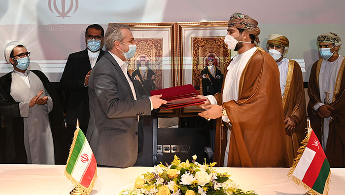 Omani-Iran discuss ways to enhance business relations