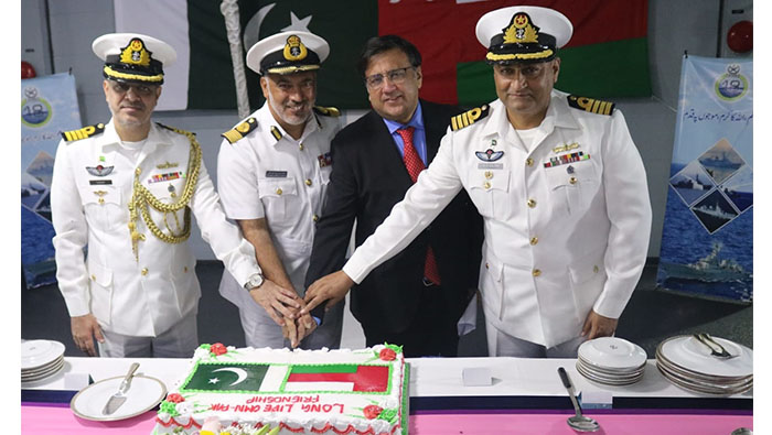 Pakistan navy vessel visits Port Sultan Qaboos in Muscat