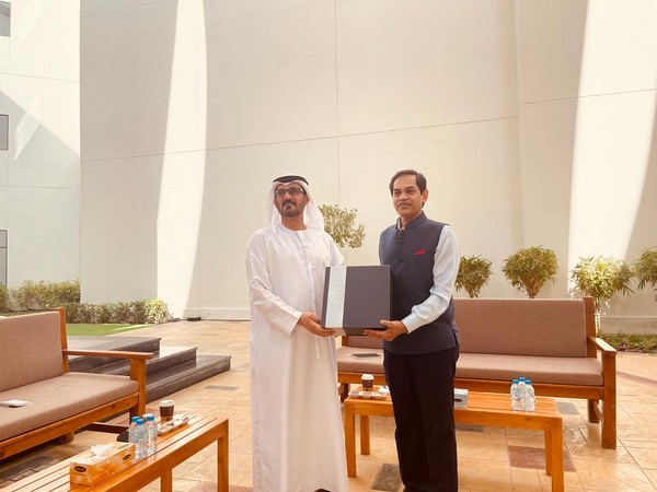Indian Ambassador meets UAE education minister, discusses cooperation in field of education