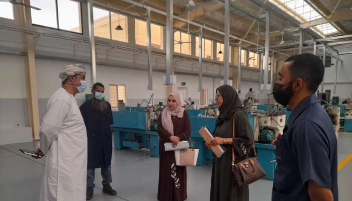 Ministry of Higher Education Undersecretary visits Ibri Vocational College