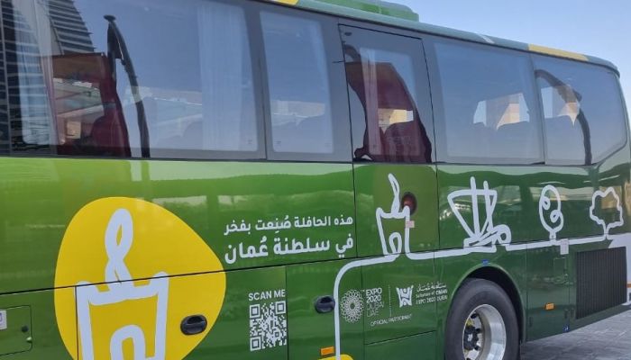بالصور ولأول مرة.. عرض حافلة مصنعة في الدقم بجناح سلطنة عمان في إكسبو 2020