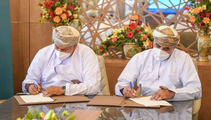 Oman's Housing and Urban Planning Ministry signs 11 pacts