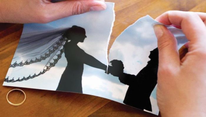 لأول مرة بالسعودية.. رجل يخلع زوجته ويستعيد المهر والشبكة
