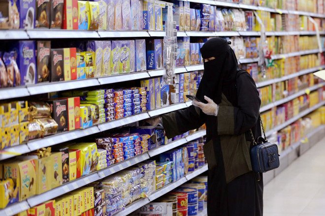 سلطنة عمان في المرتبة 3.. تعرف على معدلات التضخم لأسعار المستهلك خليجيًا