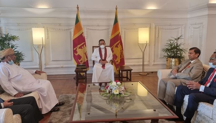 الوفد التجاري العُماني يلتقي رئيس الوزراء السريلانكي