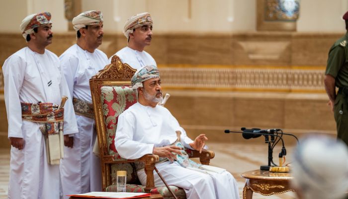 بتوجيهات سامية..خفض رسوم استقدام القوى العاملة غير العمانية بأكثر من 89%
