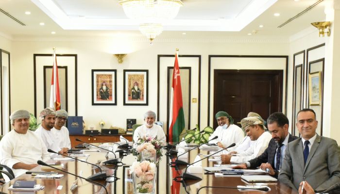 سلطنة عمان تعقد جلسة مباحثات للوقوف على التجربة المغربية في التمويل الأخضر